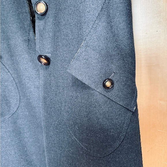 Fendi reversible coat, grey and reversible to gold - Picture 4 of 8